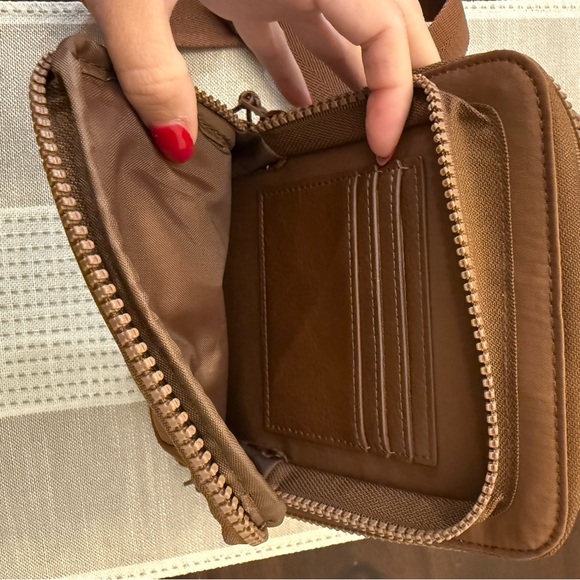 Beis Sport Sling in Maple - Picture 3 of 4